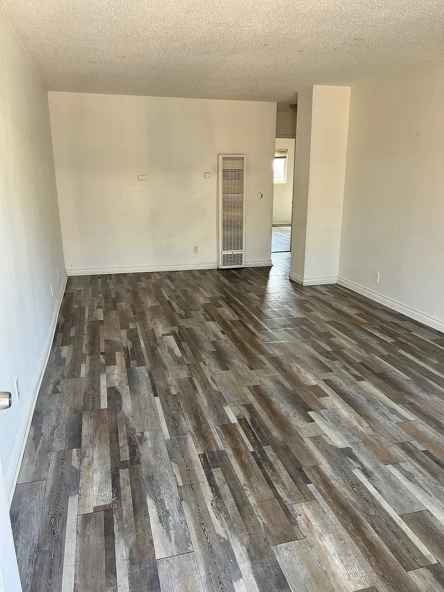 Building Photo - 1546 N Hope Ave #C