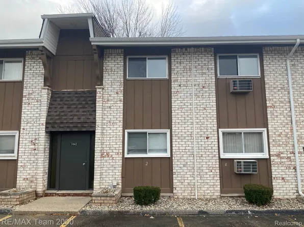 7442 Woodview St APT 4, Westland, MI 48185