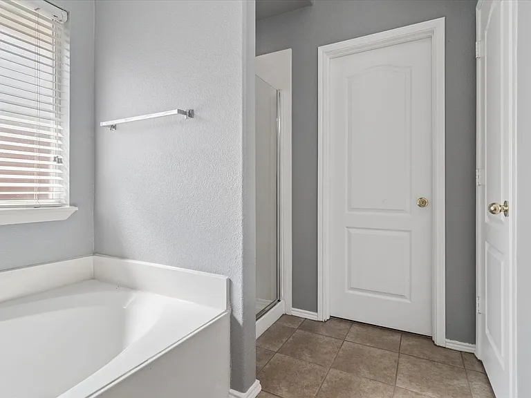 2657 Red Spruce Dr — Photo 8