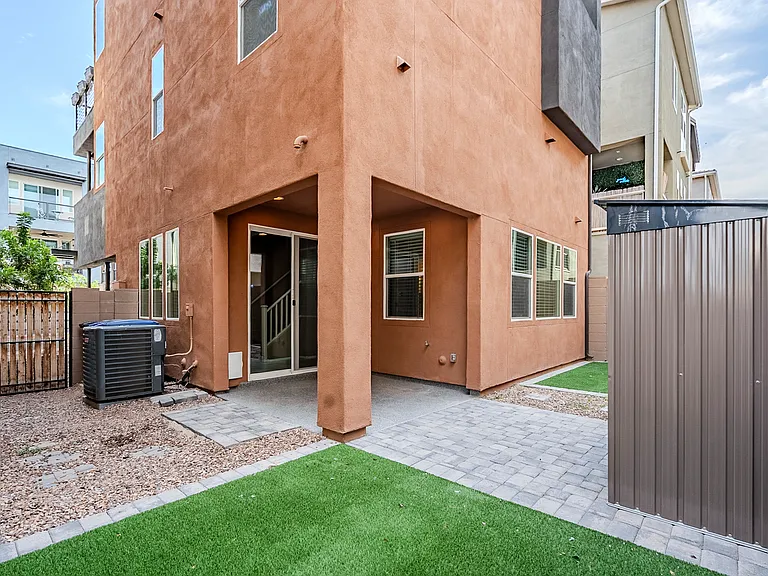 7050 W Carter Dr — Photo 24