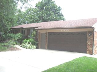 45430 Abington Cir, Macomb, MI 48042