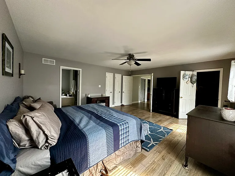 1043 Nicole Dr — Photo 23