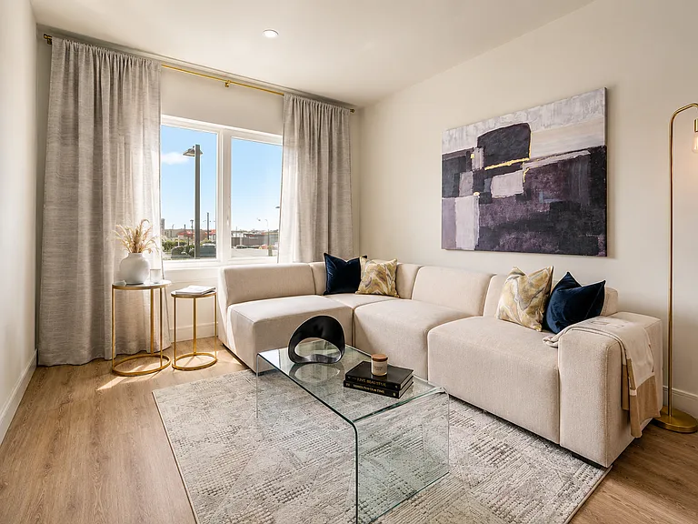 20 Grand — Photo 3
