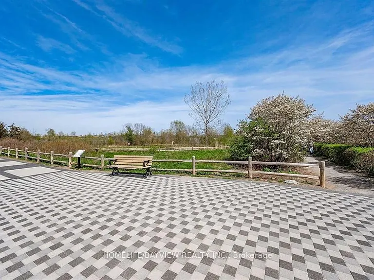 70 Annie Craig Dr #Townhouse 101 — Photo 24