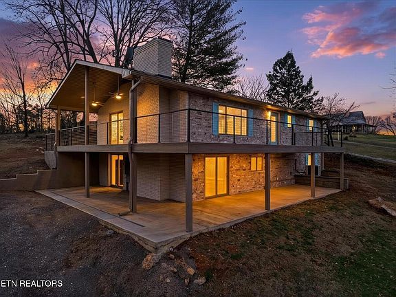 2nd image of 743 Garrett Rd