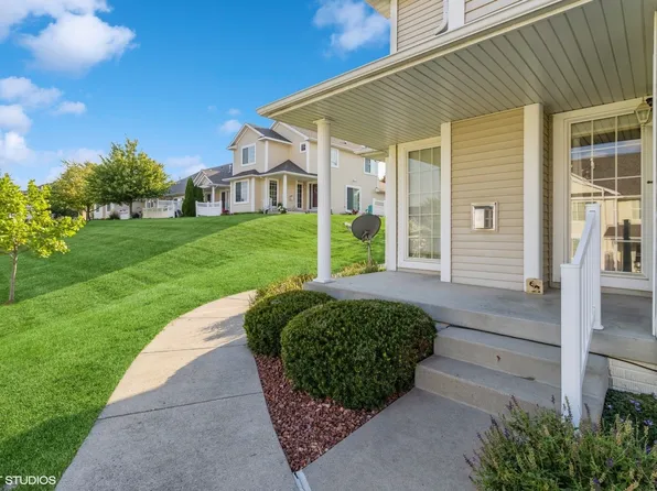 15432 Westbrook Dr, Urbandale, IA 50323