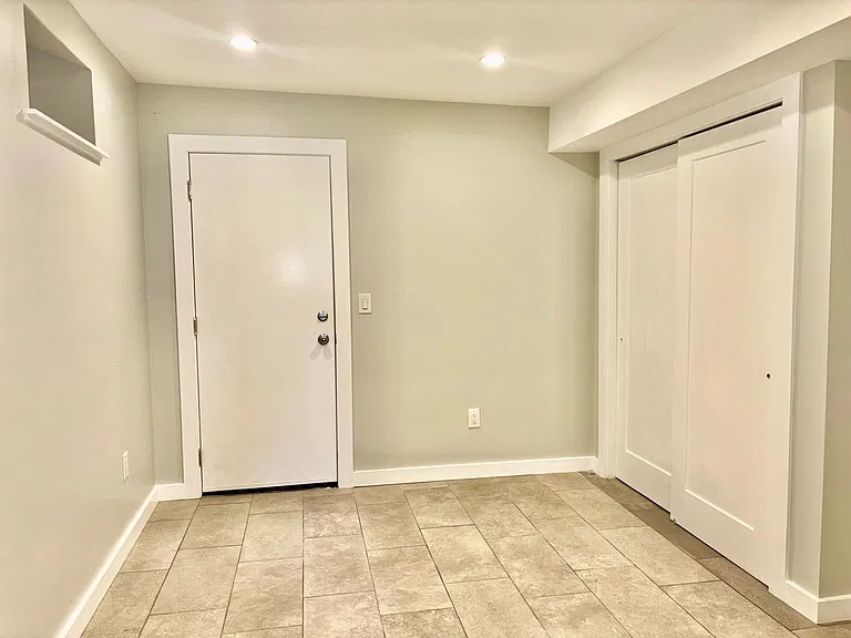 4811 Walnut St — Photo 7