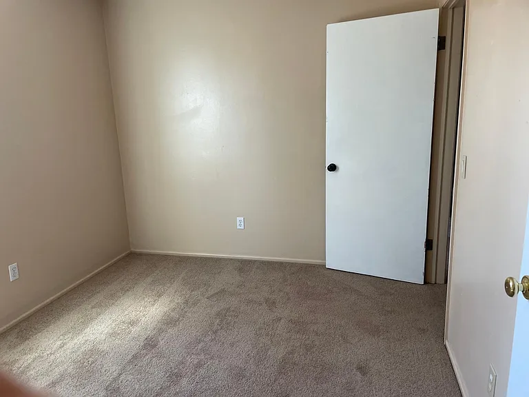 3501 Woodview Dr — Photo 19