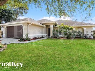 8352 Bahamas Rd, Fort Myers, FL 33967