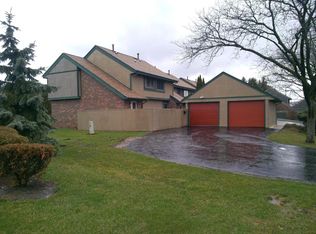 4802 S 19th St #2, Milwaukee, WI 53221