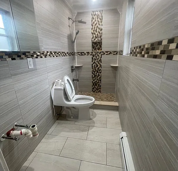 1754 Hammersley Ave — Photo 11