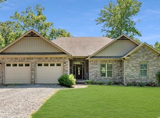 25 Edgewater Dr, Conway, AR 72032