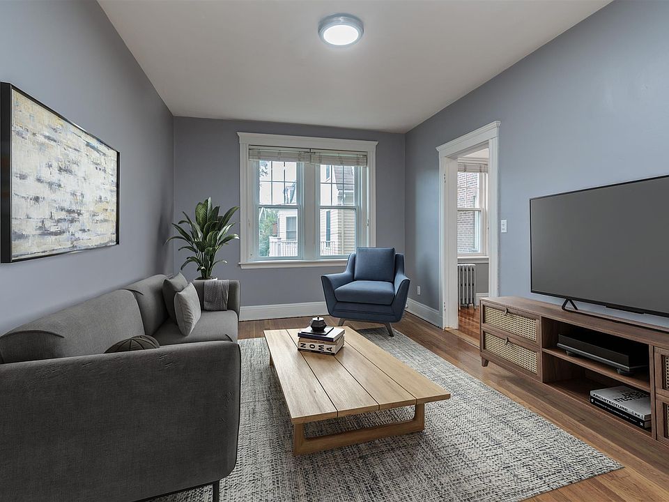 1st image of 30 Langdon St APT 8