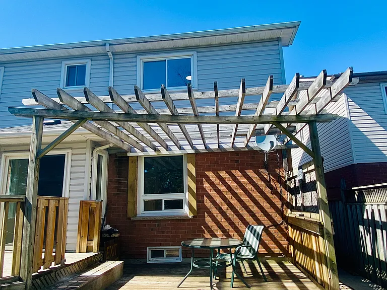 25 Quance St — Photo 28