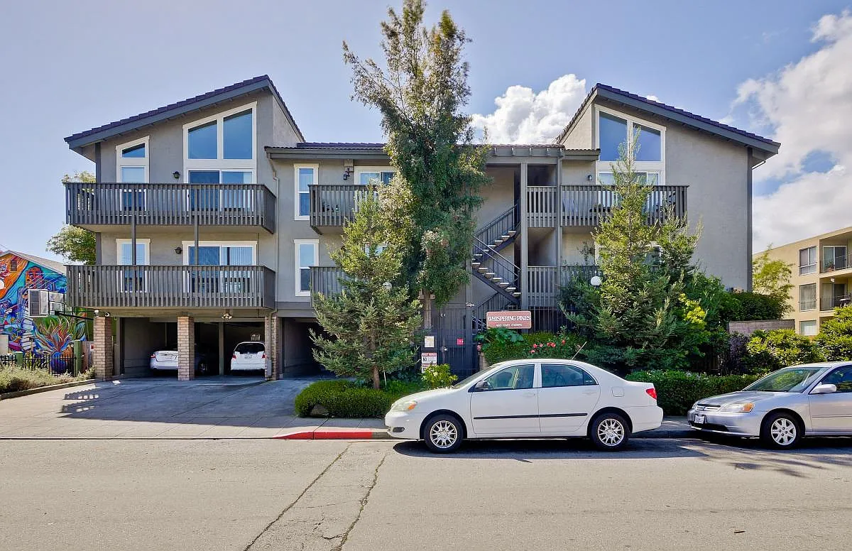 480 E Okeefe Street — Photo 1