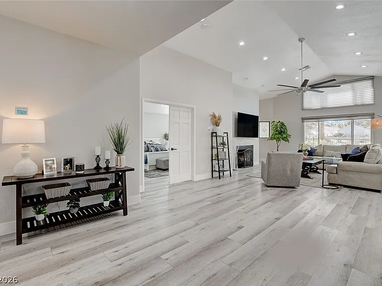 5429 Painted Sunrise Dr — Photo 7