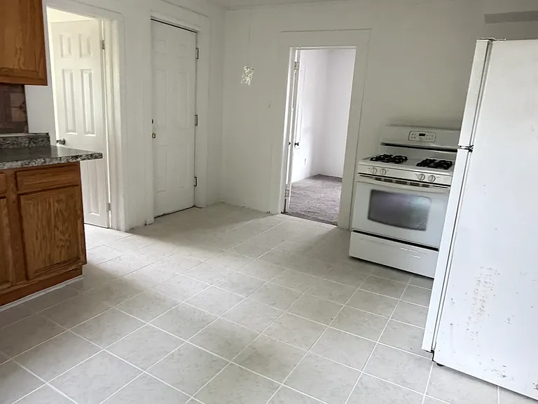 113 Southview St — Photo 6
