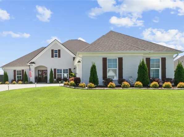 11264 Dooley Cir, Northport, AL 35475