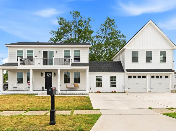 200 Holmes Ave N, Cape May, NJ 08204
