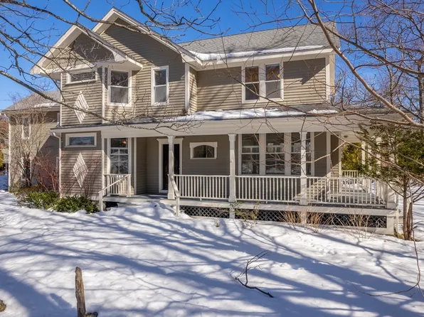 94 Phillips Ave, Rockport, MA 01966