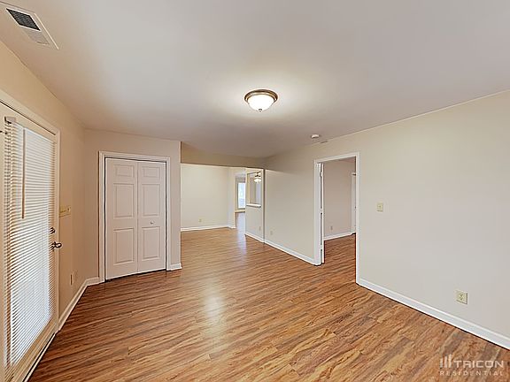 4th image of 1915 Cherring Ln