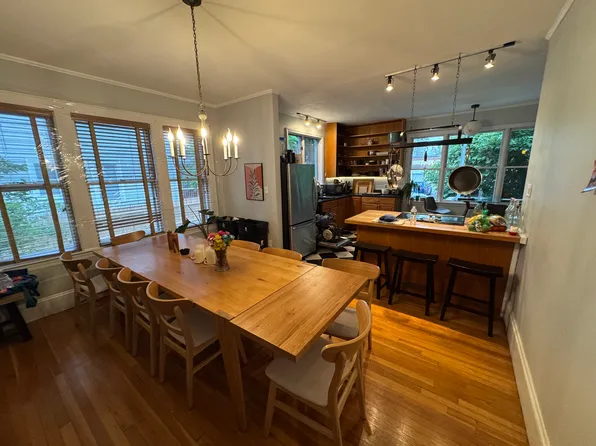 41 Melville Ave, Dorchester Center, MA 02124