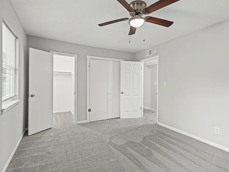 Redwood Village Townhomes — Photo 41