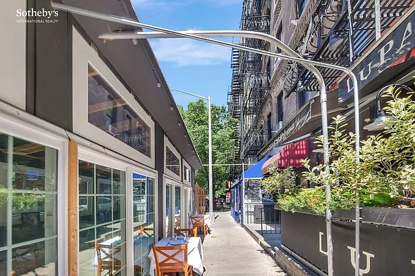 Rented by Sotheby's International Realty | media 36