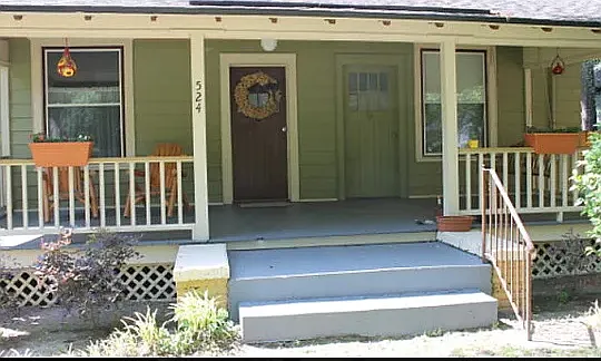 4 bed, 2193 sqft, $2,100 — Photo 2