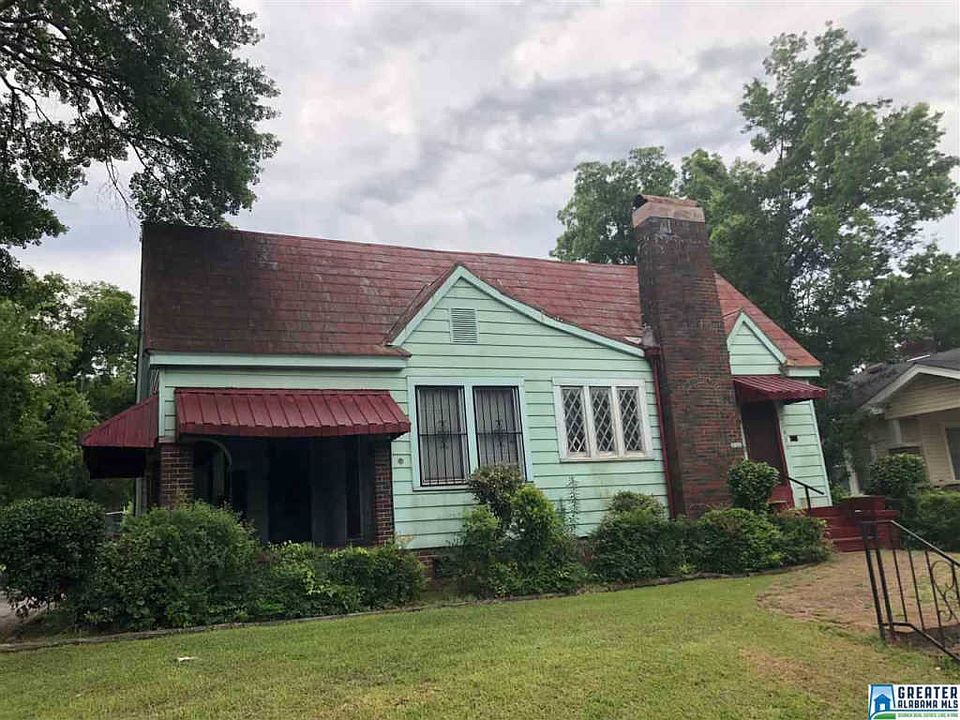 2nd image of 2143 47th St W