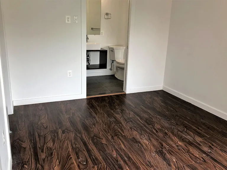824 N Calvert St — Photo 52