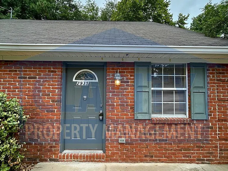2935 Adkisson Dr NW — Photo 1