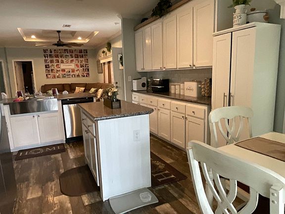 4th image of 101 Oak Tree Blvd #101