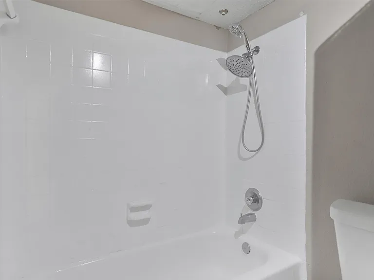 2121 Hepburn St #613 — Photo 9