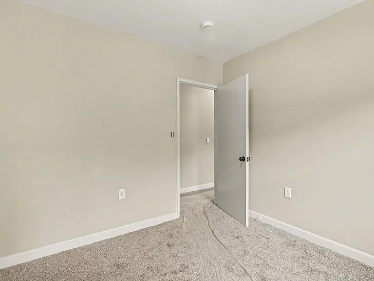 80 2nd St — Photo 6