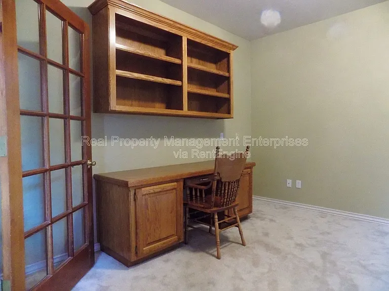 10018 Birkenhead Ct — Photo 3
