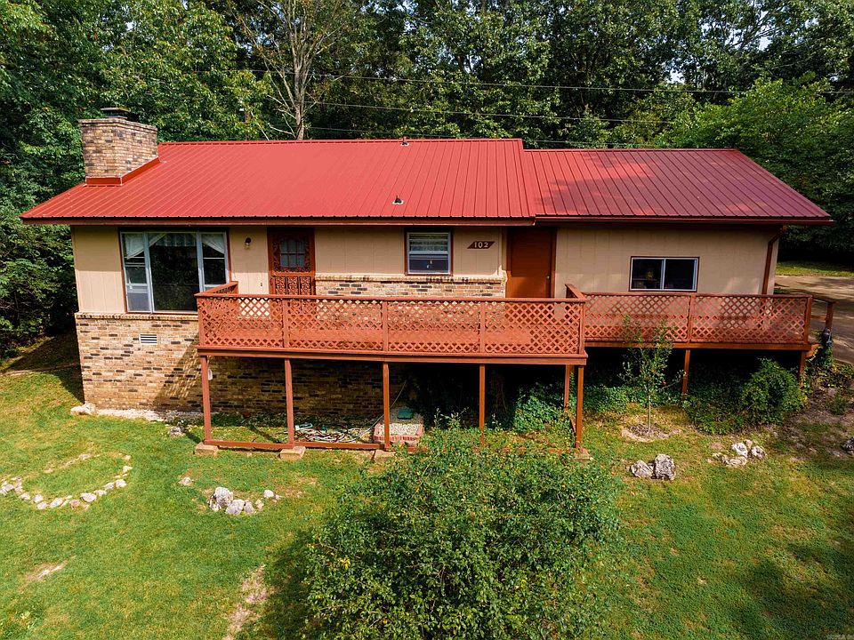 1st image of 102 Opal Ln