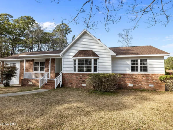 3704 Oxford Court, Morehead City, NC 28557