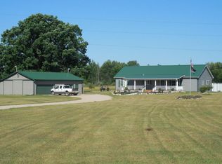 10893 Vining Rd, Lakeview, MI 48850
