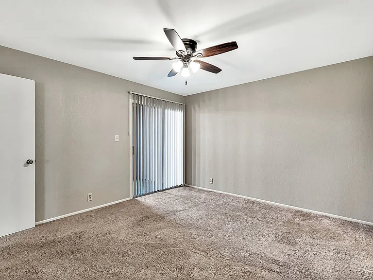 20250 N 6th Dr #1 — Photo 23
