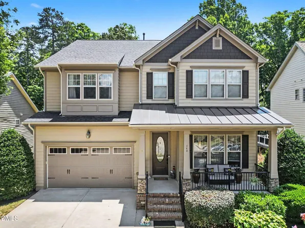 140 Briarfield Dr, Apex, NC 27502