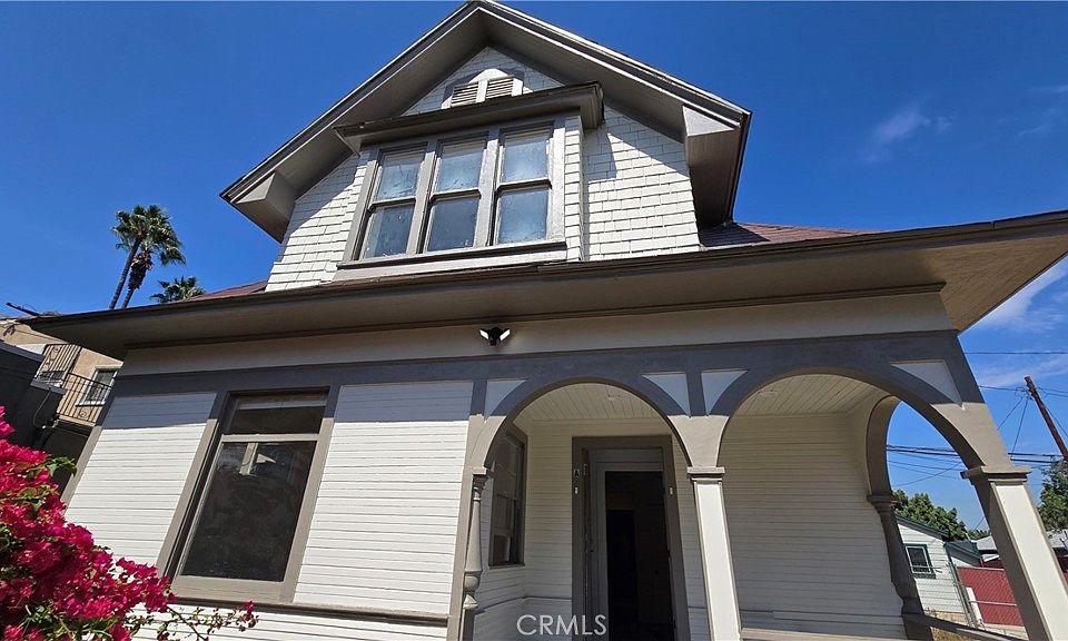 1st image of 975 Circle Dr #975B