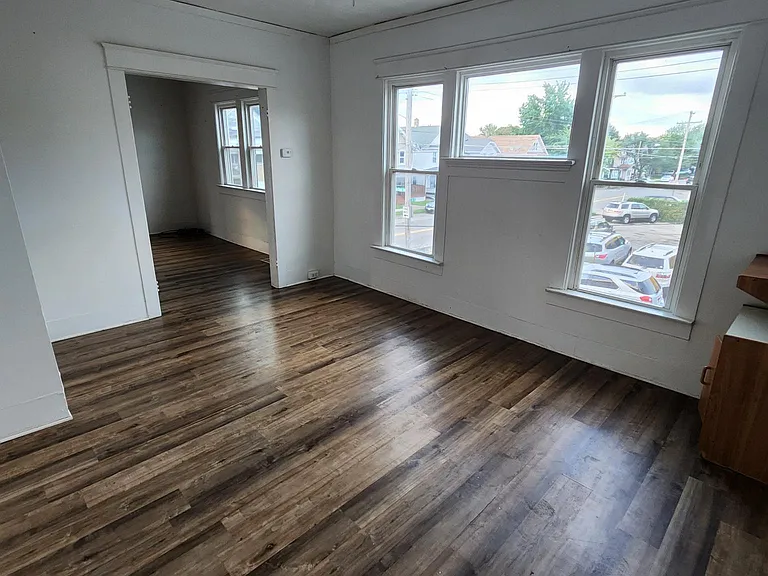 839 E 26th St #2 — Photo 5