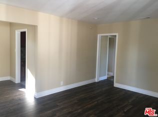 22047 Runnymede St, Canoga Park, CA 91303