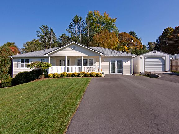 3rd image of 274 Clearview Dr