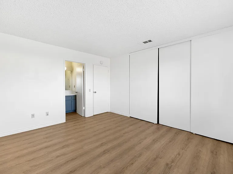 15360 Sequoia St — Photo 12