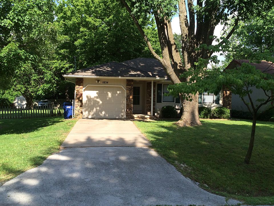 1st image of 1834 N Drury Ave