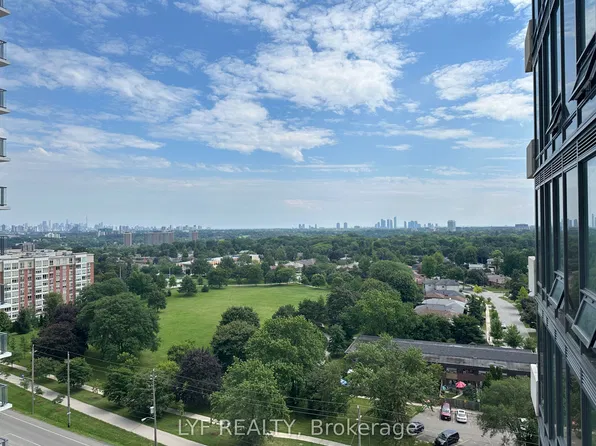 4010 Eglinton Ave W, Etobicoke, ON