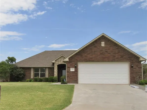 1203 Brandi Dr #1, Elgin, OK 73538