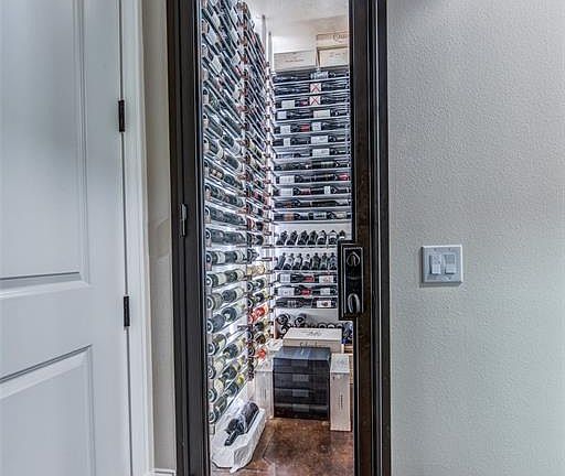 5th image of 4410 Enfield Dr